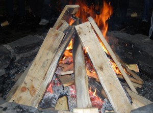 Family_Camp_Fire_2010