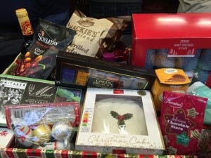 Christmas_Hamper_2015_2