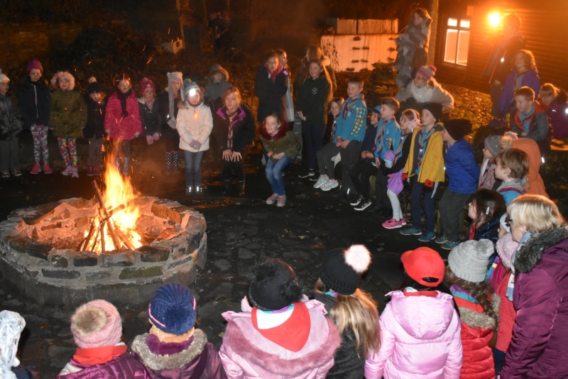 Grey Colony Rainbows & Brownies Campfire